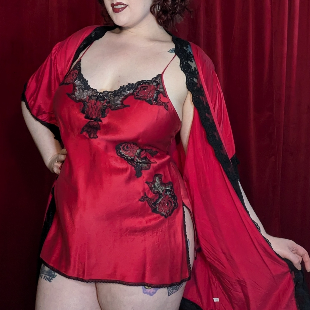 Vintage Victoria's Secret 100% silk robe and chemise with floral lace cutouts